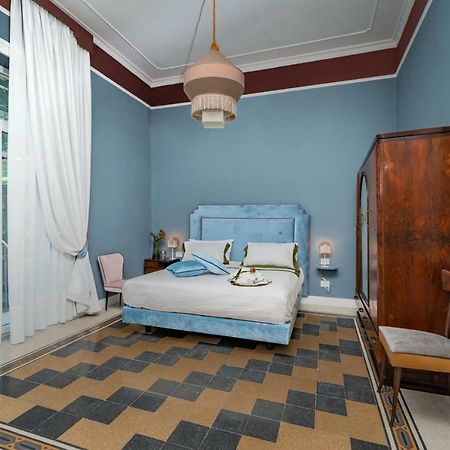 Il Fiore D'Oro Luxury Holiday House نابولي المظهر الخارجي الصورة