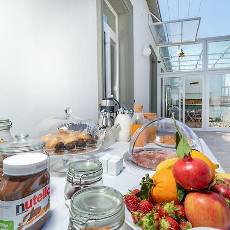 Il Fiore D'Oro Luxury Holiday House نابولي المظهر الخارجي الصورة